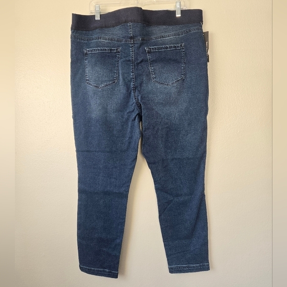 NWT Buffalo David Bitton Pull On Skinny Ankle Grazer Jeans - Picture 3 of 8